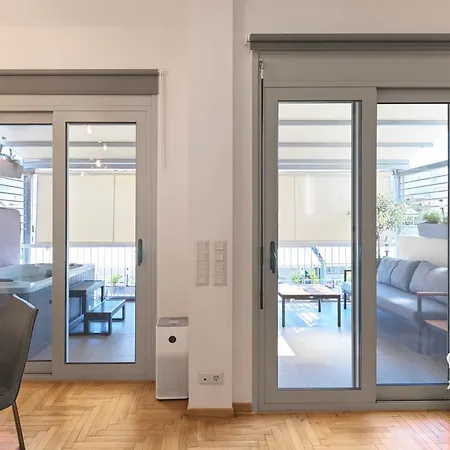 Kolonaki Unique Luxurious Apartment