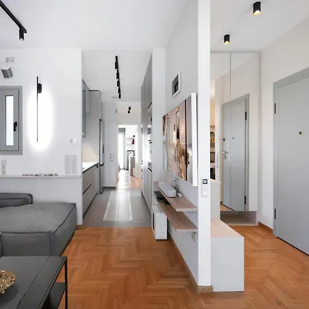 Kolonaki Unique Luxurious Apartment